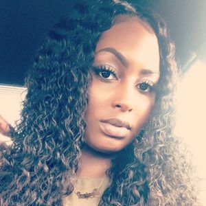 Meet your Posher, Victoria